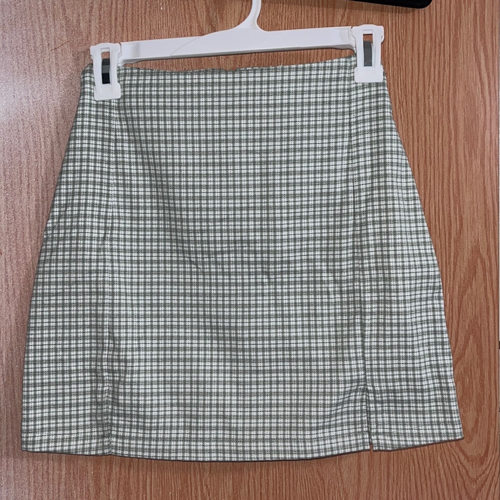 Brandy Melville skirt